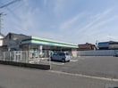 コンビニまで300m※ファミリーマート　津久居中町店 青木マンション