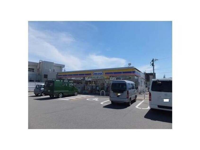 コンビニまで300m※ミニストップ　松阪松ヶ崎駅前店 ハートレジデンス塚本