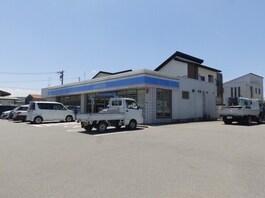 ローソン　津高茶屋七丁目店