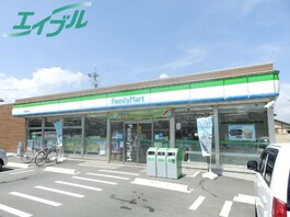 ファミリーマート　松阪中央埠頭前店