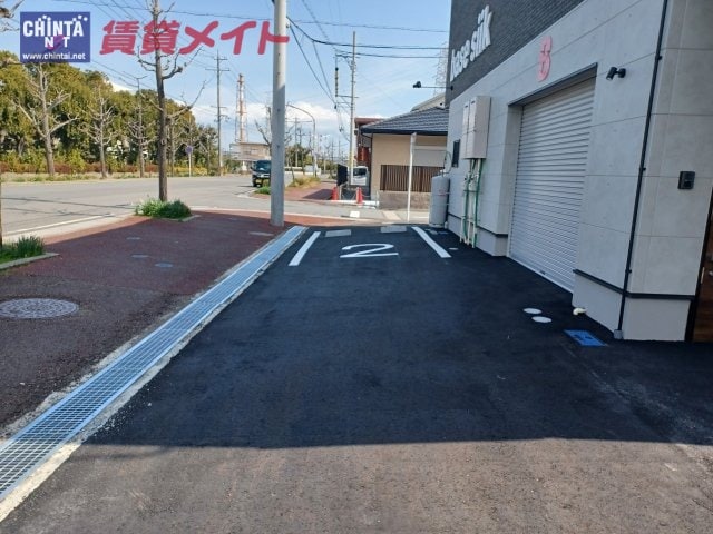  近鉄名古屋線/塩浜駅 徒歩8分 1階 1年未満