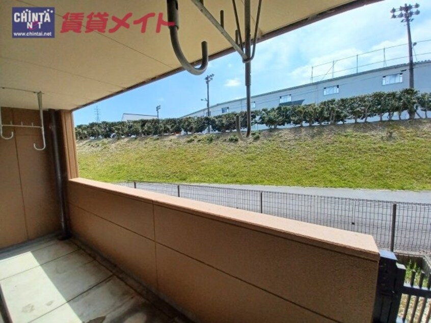  近鉄湯の山線/高角駅 徒歩9分 1階 築22年