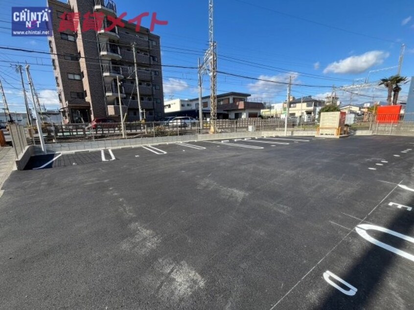  近鉄湯の山線/伊勢松本駅 徒歩3分 1階 1年未満