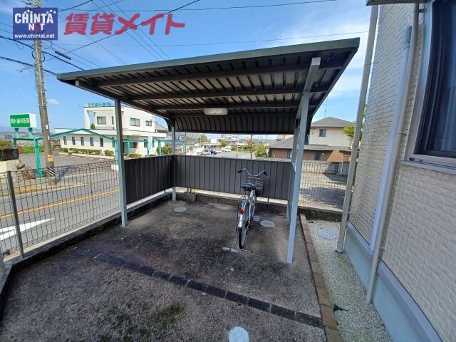  近鉄湯の山線/桜駅 徒歩15分 2階 築16年