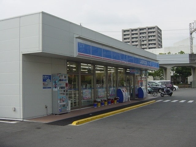 コンビニまで100m※ローソン　四日市芝田店 近鉄湯の山線/中川原駅 徒歩9分 4階 築37年