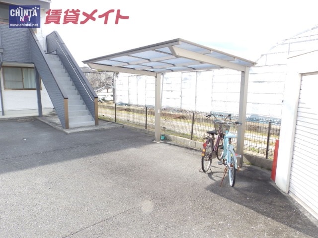  近鉄湯の山線/桜駅 徒歩10分 2階 築26年