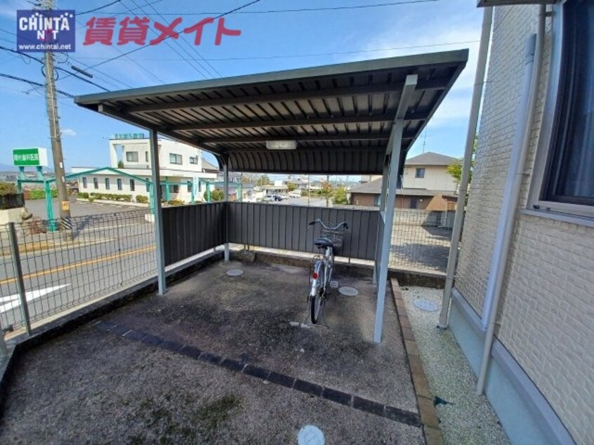  近鉄湯の山線/桜駅 徒歩15分 3階 築16年