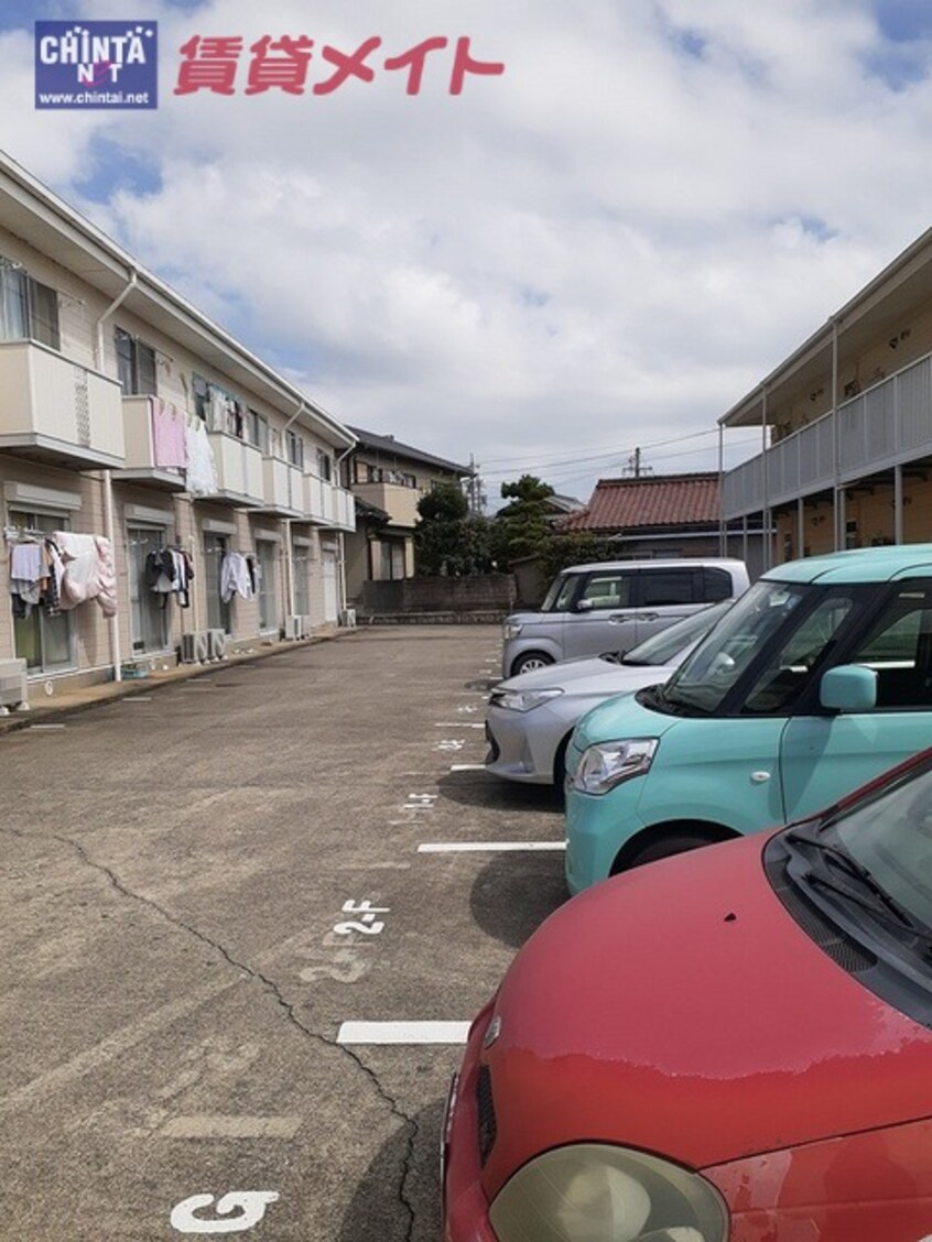  近鉄名古屋線/北楠駅 徒歩13分 1階 築32年