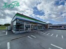 コンビニまで600m※ファミリーマート　伊勢神久店 サープラスオクノ