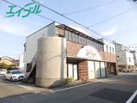 モア