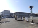 小学校まで900m※松阪市立花岡小学校 サンハイツ