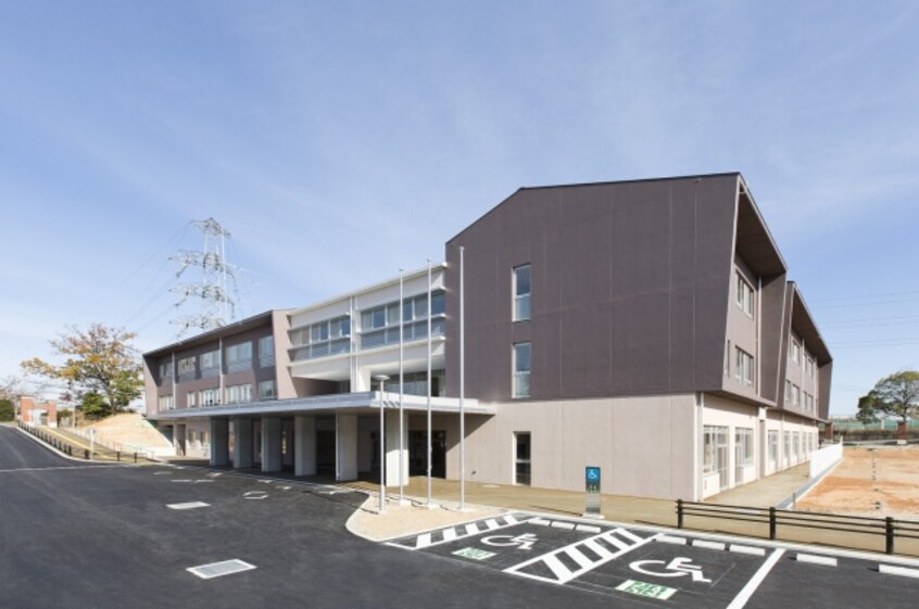 高等学校/高等専門学校まで1100m※三重県立松阪あゆみ特別支援学校 ハーベスト久保