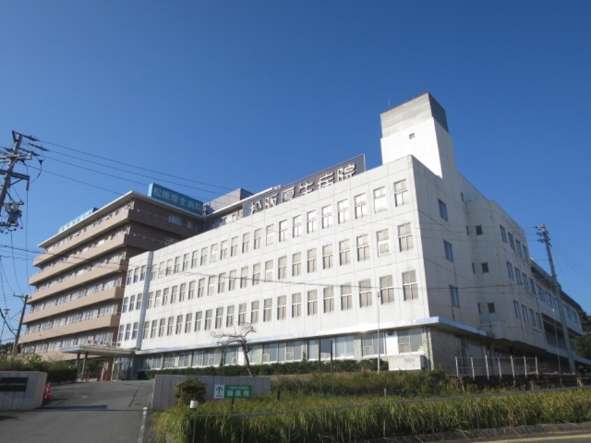 病院まで2100m※松阪厚生病院 駅部田町借家