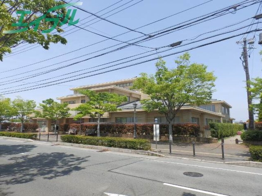 図書館まで1586m※松阪市立図書館 ドルチェ松阪