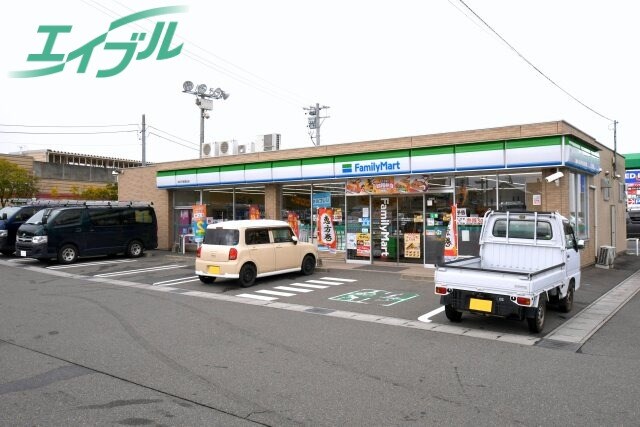 コンビニまで800m※ファミリーマート　四日市東富田店 東富田町貸家