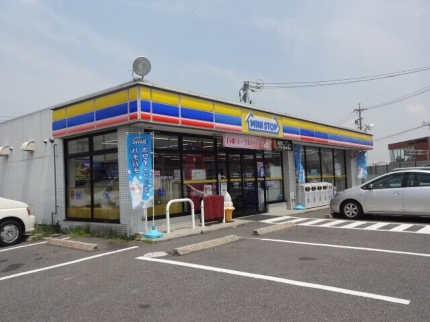 コンビニまで200m※ミニストップ　桑名インター店 蓮花寺ハイツ