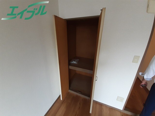 収納同物件別部屋の写真 コーポパーシモン