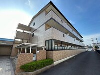 ｅｍｂｅｌｌｉｒ