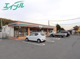 セブンイレブン四日市東インター店