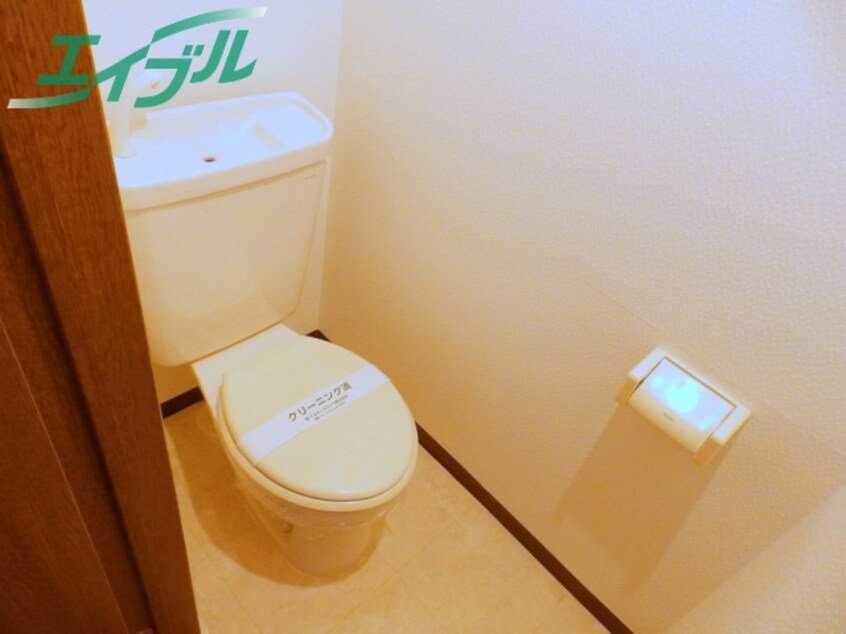 トイレ同型参考写真 クリスタルハイツ