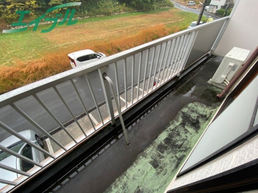  近鉄湯の山線/伊勢松本駅 徒歩17分 2階 築35年