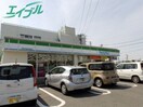 コンビニまで81m※ファミリーマート　四日市塩浜街道店 近鉄名古屋線/海山道駅 徒歩9分 1階 1年未満