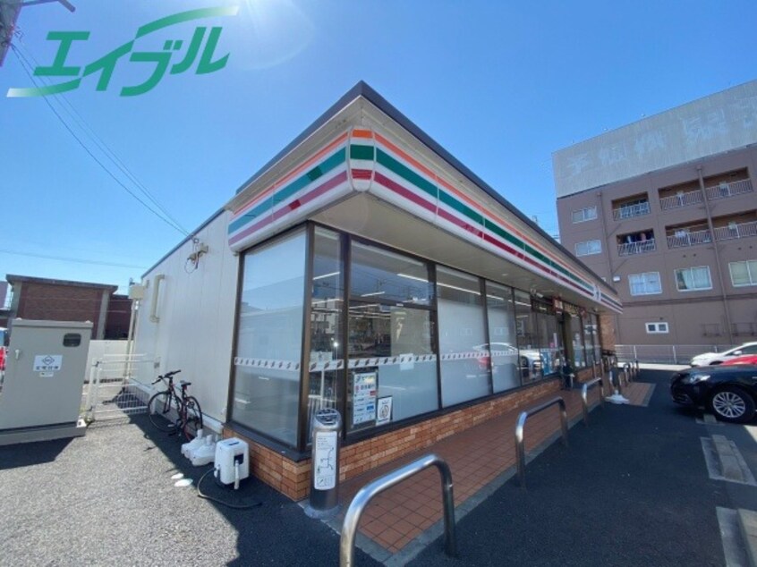 コンビニまで81m※セブンイレブン　四日市中浜田町店 近鉄名古屋線/近鉄四日市駅 徒歩7分 4階 築28年