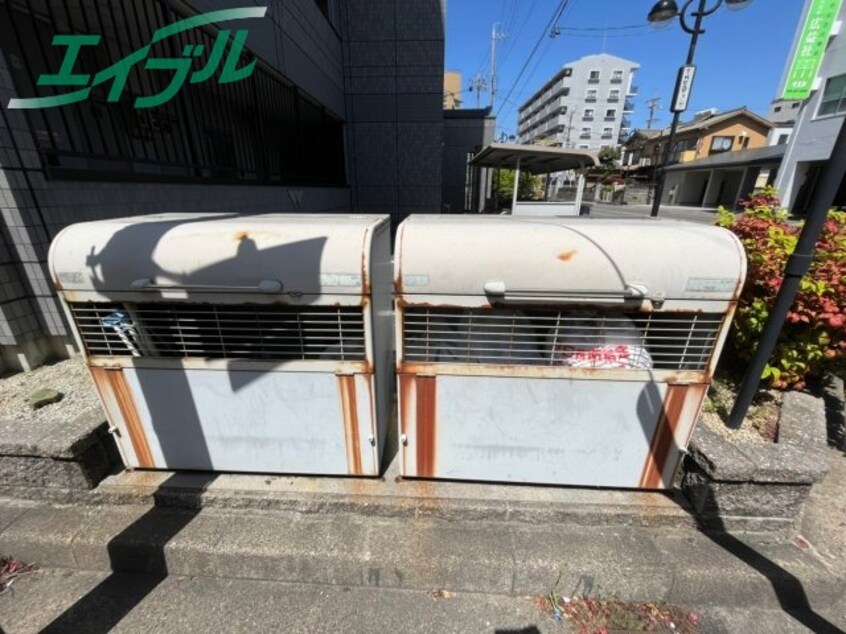  近鉄名古屋線/近鉄四日市駅 徒歩5分 1階 築18年