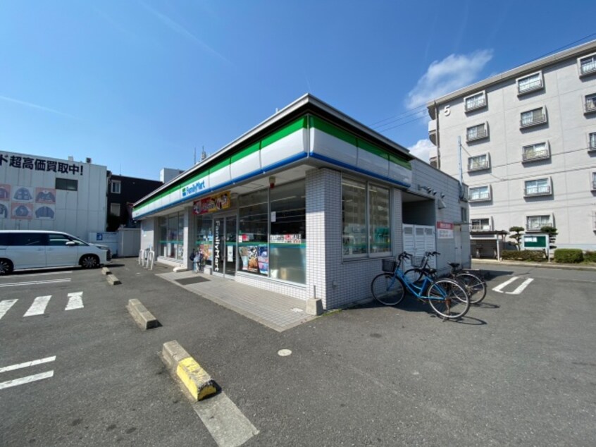 コンビニまで300m※ファミリーマート　四日市堀木一丁目店 近鉄名古屋線/近鉄四日市駅 徒歩7分 9階 築36年