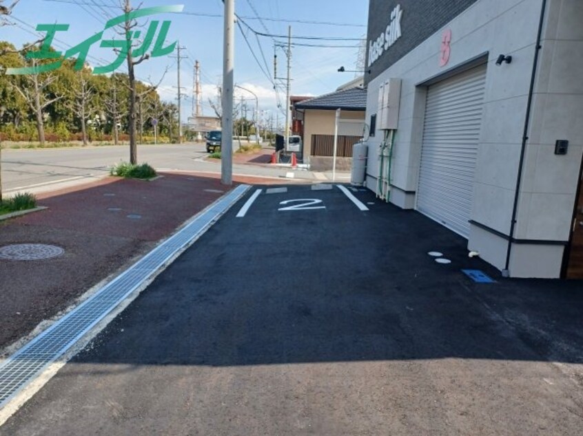  近鉄名古屋線/海山道駅 徒歩9分 1階 1年未満