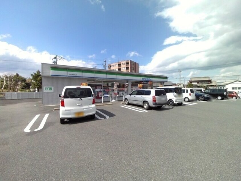 コンビニまで700m※ファミリーマート四日市別名店 近鉄名古屋線/霞ケ浦駅 徒歩18分 2階 築15年