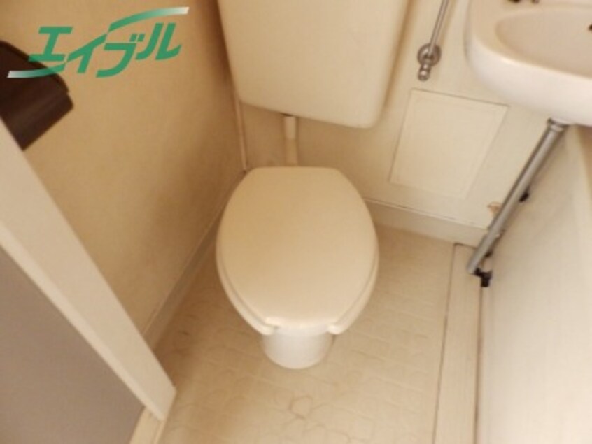 トイレ同タイプ部屋写真です。 近鉄名古屋線/海山道駅 徒歩4分 1階 築32年