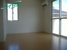 居室・リビング同タイプの部屋写真です。 近鉄名古屋線/阿倉川駅 徒歩9分 1階 築16年