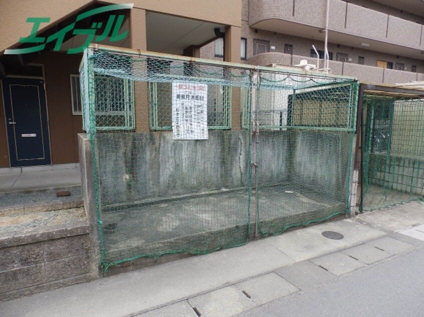  近鉄湯の山線/伊勢松本駅 徒歩7分 1階 築28年