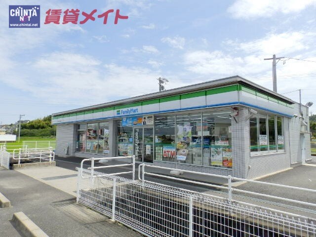 コンビニまで400m※ファミリーマート　四日市三重団地店 三重団地　鈴木様貸家