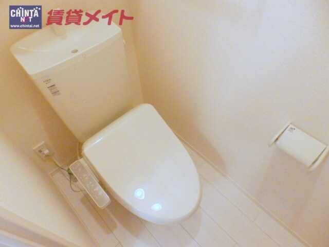 トイレ同型参考写真 アルバグランデ金場　Ｂ