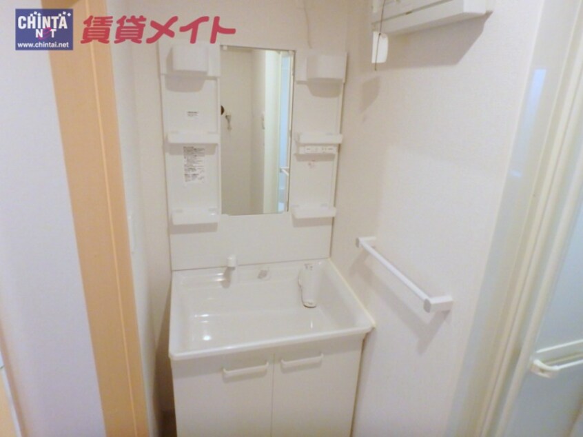 洗面所同一タイプ部屋写真 ジェルメ