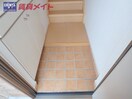 玄関同一タイプ部屋写真 ジェルメ