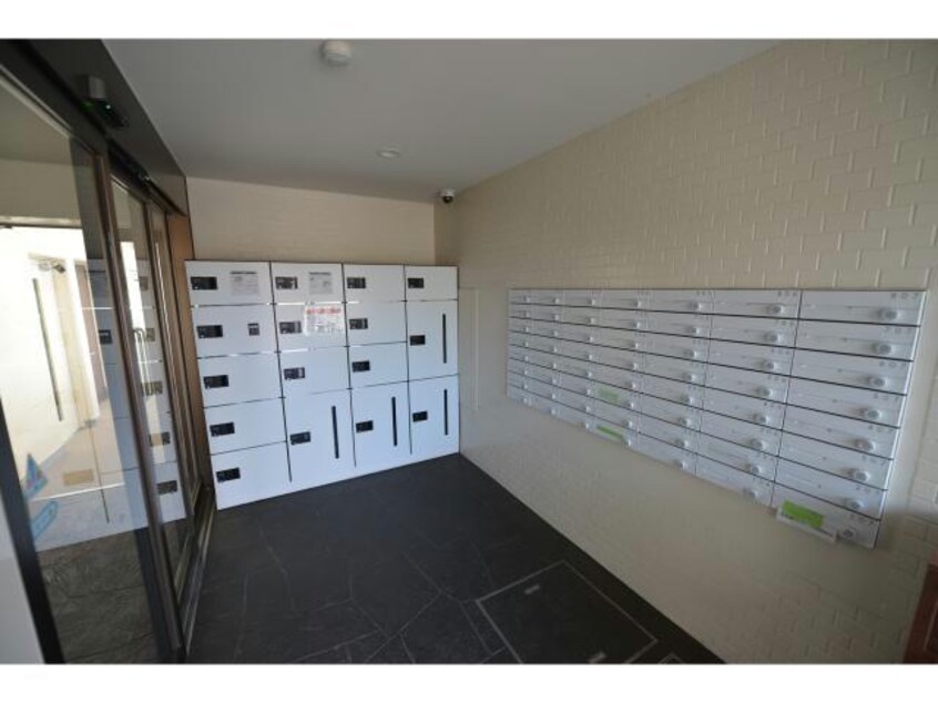  里水マンションA