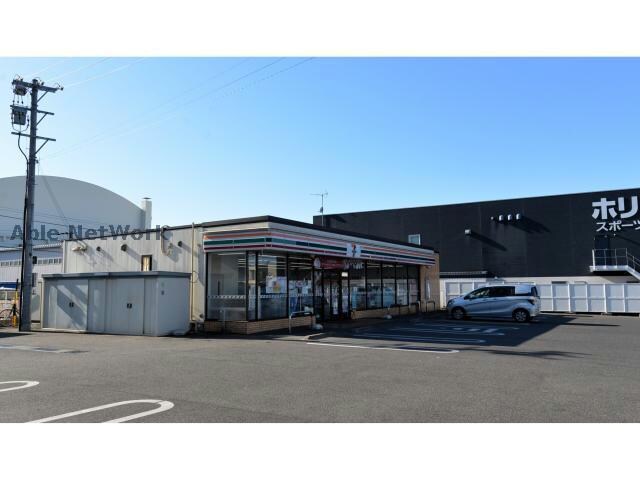 セブンイレブン尾張旭三郷町北店(コンビニ)まで598m レオパレス東三郷