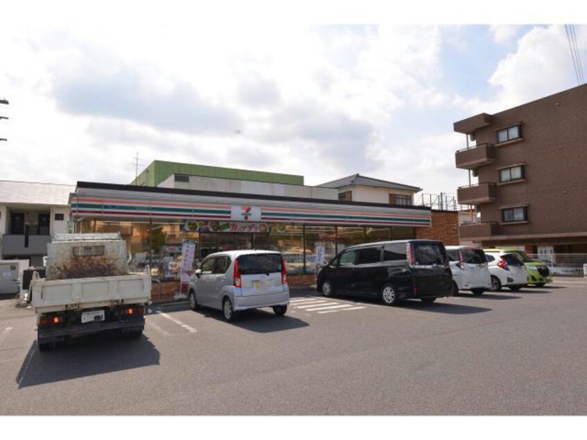 セブンイレブン瀬戸高根町店(コンビニ)まで578m グレイスガーデン