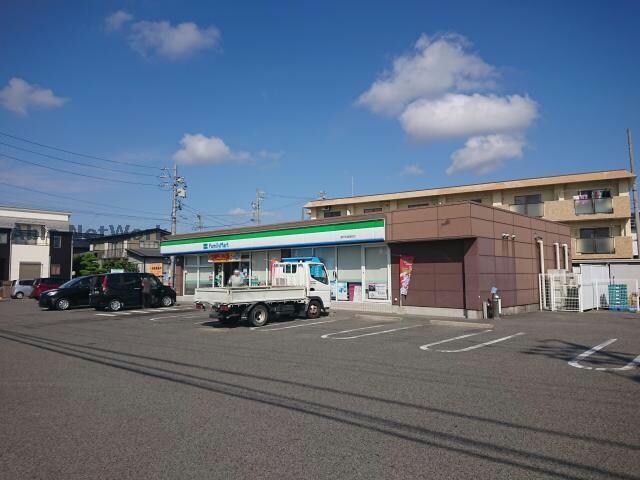 ファミリーマート瀬戸街道城前店(コンビニ)まで314m レオパレスTW