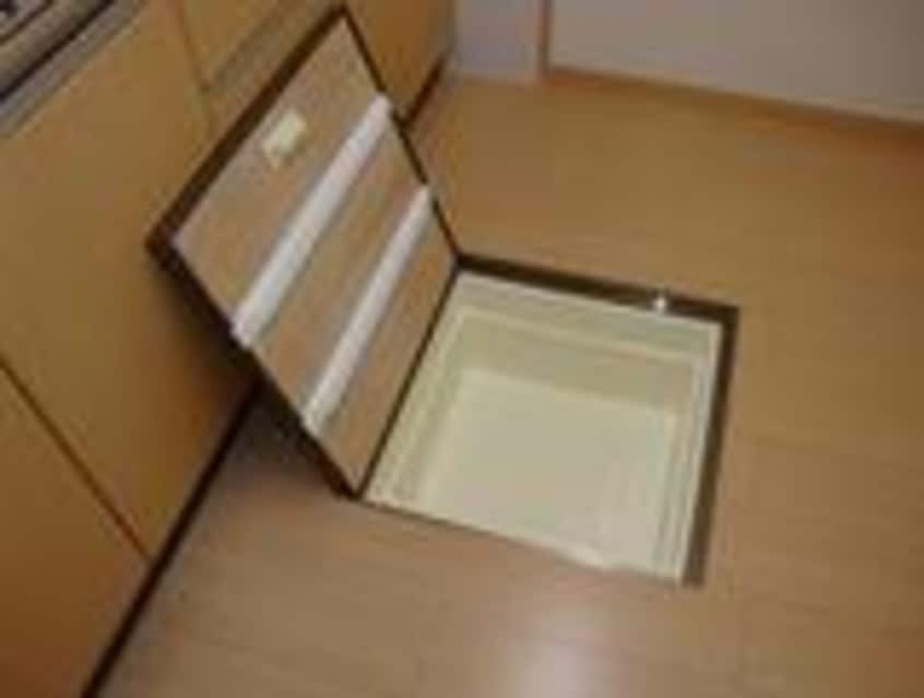  メゾン ガーベラ