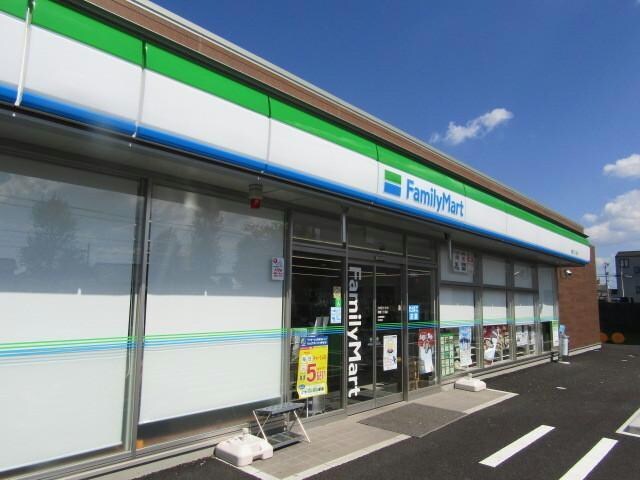 ファミリーマート守山瀬古一丁目店(コンビニ)まで610m レオパレスウィング5