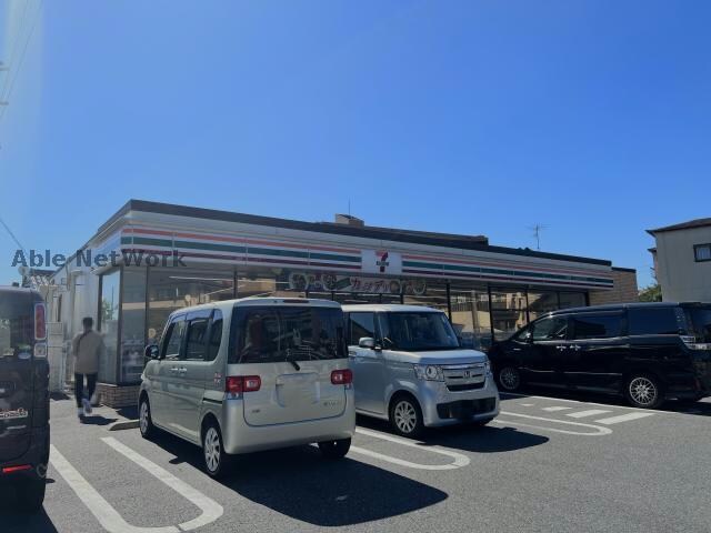 セブンイレブン尾張旭緑町店(コンビニ)まで553m フリ－デ