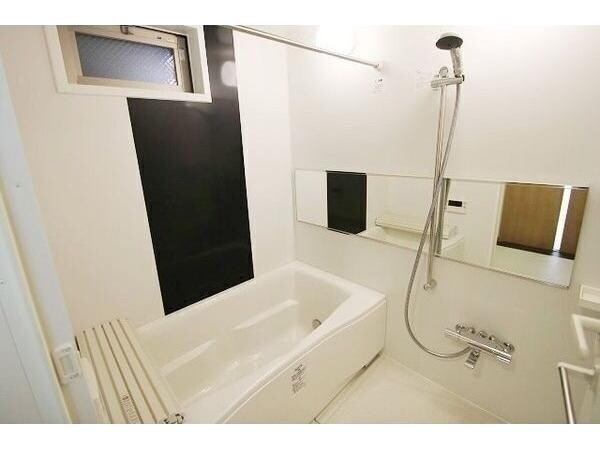  パラシオン西新