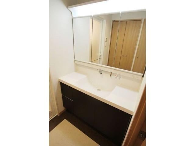  パラシオン西新