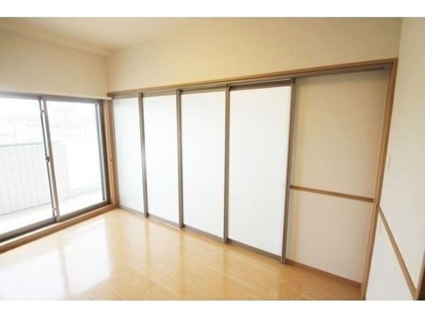  パラシオン西新