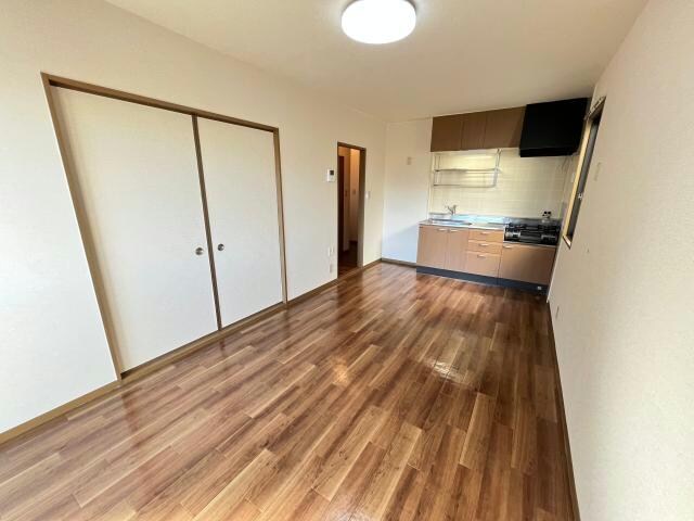  フローリッシュ　B