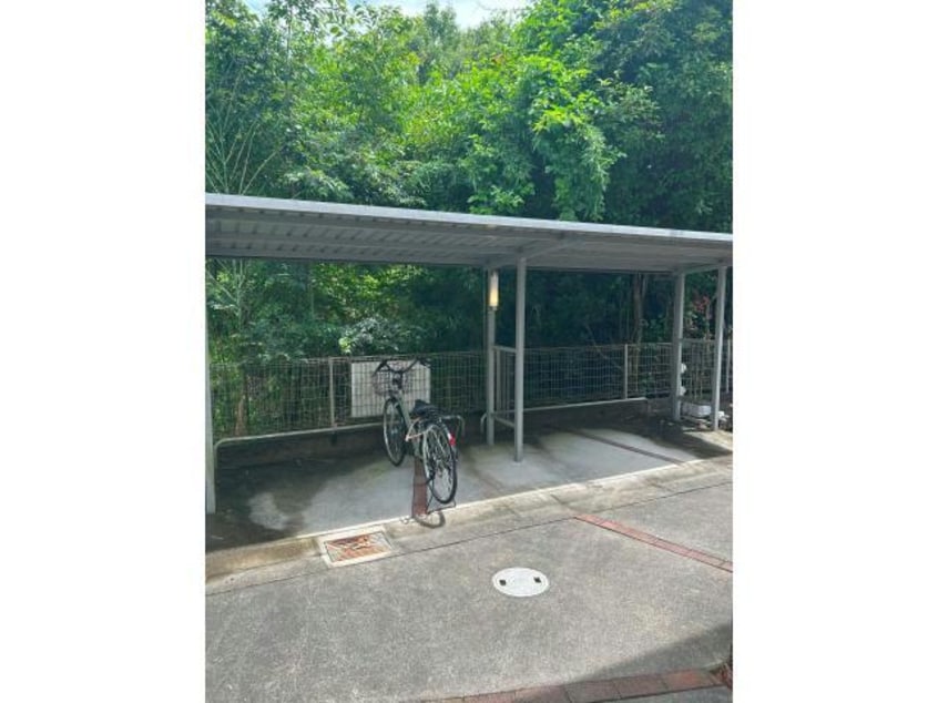  愛知高速交通東部丘陵線<リニモ>/長久手古戦場駅 徒歩17分 1階 築16年